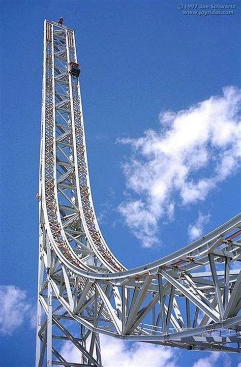Scream Your Way Through Six Flags Magic Mountain's Thrilling Attractions